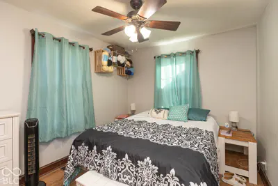 1003 Center Street, Seymour - 11
