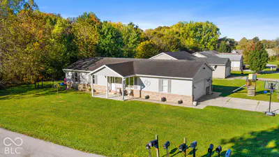 900 Golden Court, Greencastle - 40
