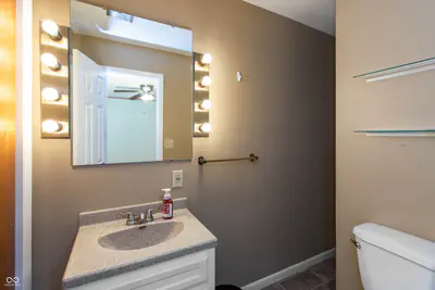 2544 Franklin Street, Columbus - 23