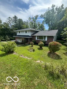 4520 Heritage Woods Road, Bloomington - 3
