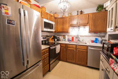 6730 Woodmere Circle, Indianapolis - 7