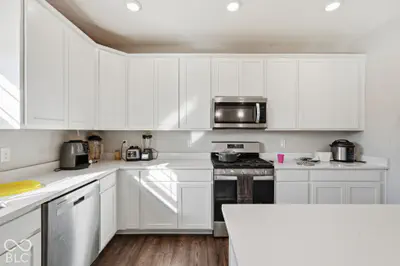 7743 Fairwood Boulevard, Plainfield - 10