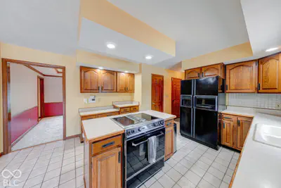 7044 Oakbay Drive, Noblesville - 10