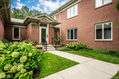 6530 Meridian Parkway, Indianapolis