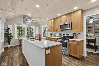 1336 S Heron Drive E, New Palestine - 17