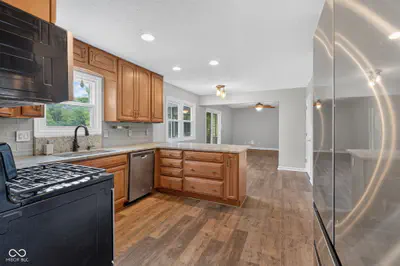 7719 Golf Club Court, Indianapolis - 23