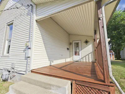 324 Locust Street, Shelbyville - 37