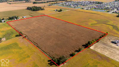 1650 700, Whitestown