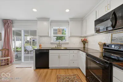 1370 Delacorte Circles, Shelbyville - 15
