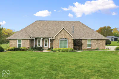 4405 County Road 450, Middletown - 2
