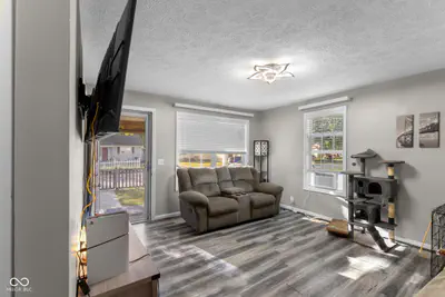 709 Vine Street, Seymour - 5