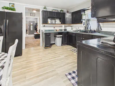 921 W 4th Street, Anderson - 4