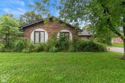 621 Pioneer Drive, Indianapolis - 3
