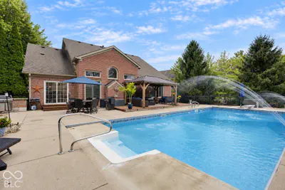 4210 Dartmoor Drive, Greenwood - 11