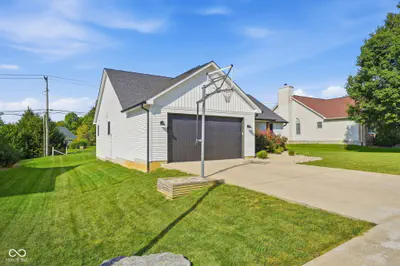 1043 Shadowlawn Avenue, Greencastle - 42