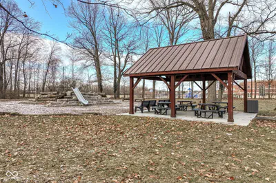 10627 Oak Bend Boulevard, Indianapolis - 34