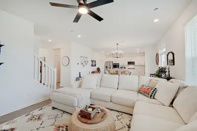 64 Sterling Place, New Whiteland - 13