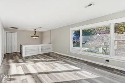 203 N Poplar Street, Amboy - 8