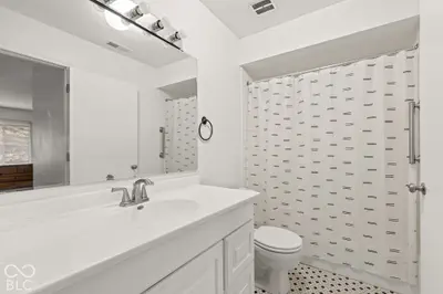 581 Hunters Drive, Carmel - 26