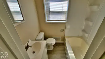 626 N Oxford Street, Indianapolis - 11