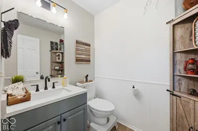 9009 Hamilton Road, Yoder - 9