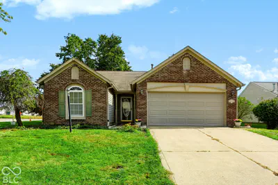 1495 Hedge Court, Greenfield - 2