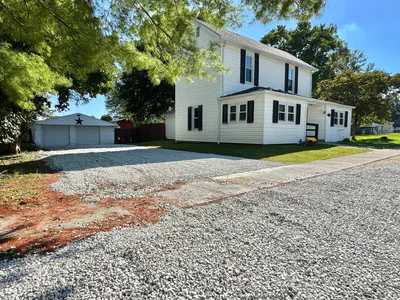 179 Cross, Clayton