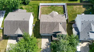 10179 Holly Berry Circle, Fishers - 48
