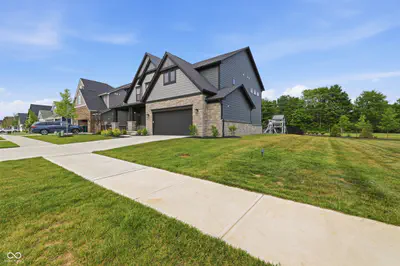 19885 Boulder Brook Lane, Westfield - 41