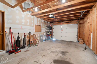 409 Wedgewood Drive, New Albany - 33