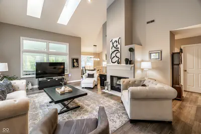 10011 Franklin Court, Carmel - 4