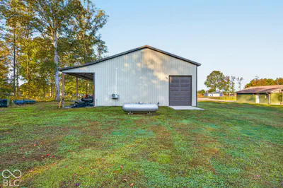 7853 County Road 1200, Seymour - 72