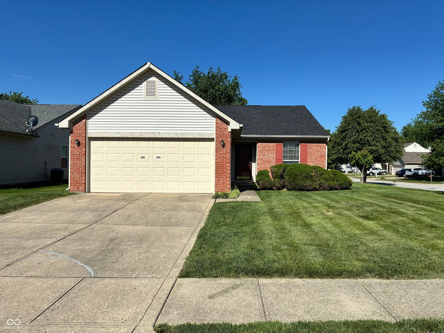 8410 Armistead Lane, Indianapolis