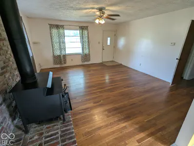364 Robbins Drive, Greenwood - 5