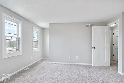 5713 Arlington Parkway N, Fort Wayne - 23