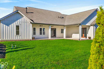 1221 Beechtree Lane, Franklin - 43