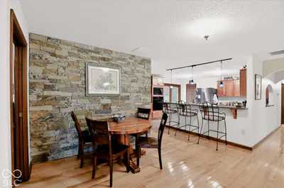 12108 Windsor Drive, Carmel - 24