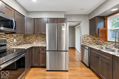 7652 Lindsay Drive, Indianapolis - 10