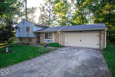 6730 Woodmere Circle, Indianapolis - 2