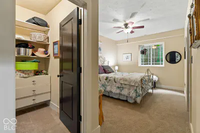 6736 W Stonegate Drive, Zionsville - 38