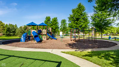 15542 Clearbrook Street, Westfield - 37