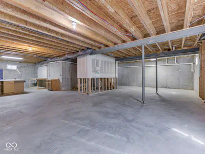 6648 Wilmot Lane, Avon - 34