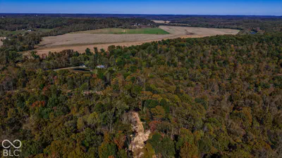 13290 E River Road, Shoals - 9