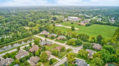 9698 Sunwood Way, Carmel - 48