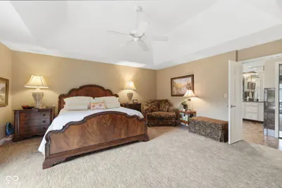 7101 Augusta Boulevard, Yorktown - 27
