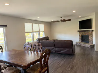 6162 Crabapple Drive, Whitestown - 5