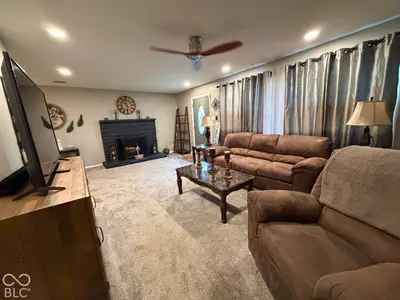 1010 Crescent Drive, New Castle - 3