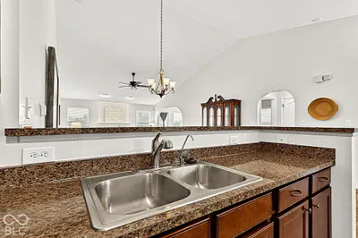 6656 Deer Hill Drive, McCordsville - 7