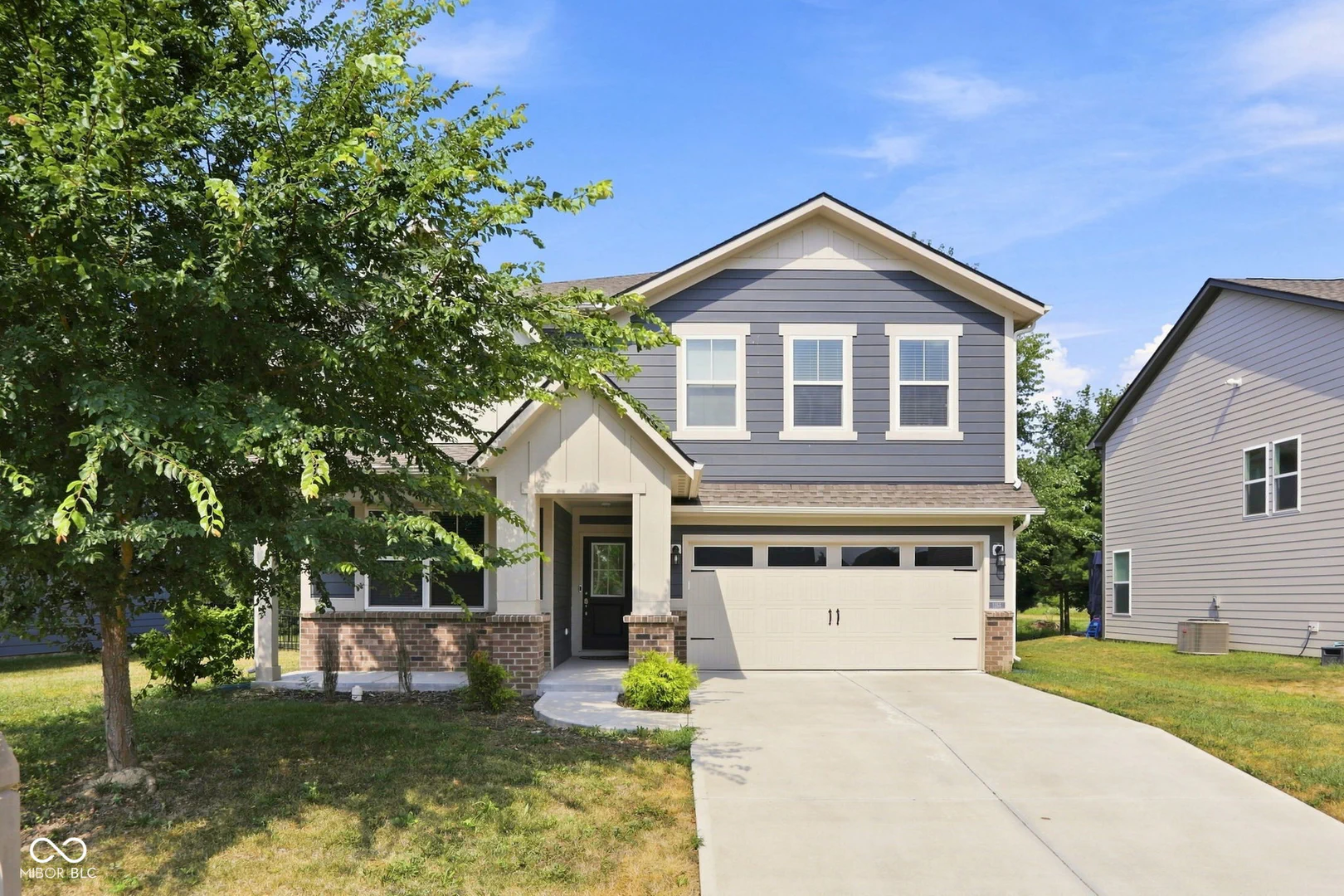 1266 Bolton Place, Avon