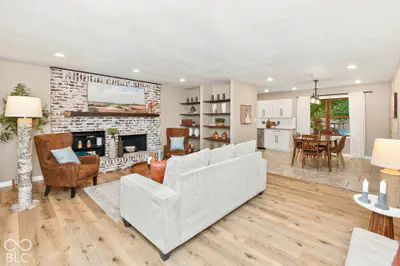 22585 Vos Hiatt Avenue, Cicero - 3